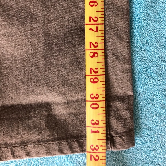 Nicole Miller Straight Leg Leopard Print Jeans - Picture 7 of 7